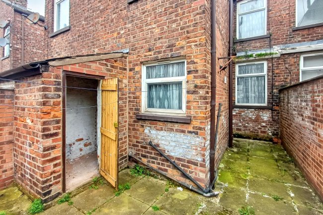 64 Greville Street, Manchester, Greater Manchester, M13 0YG 3