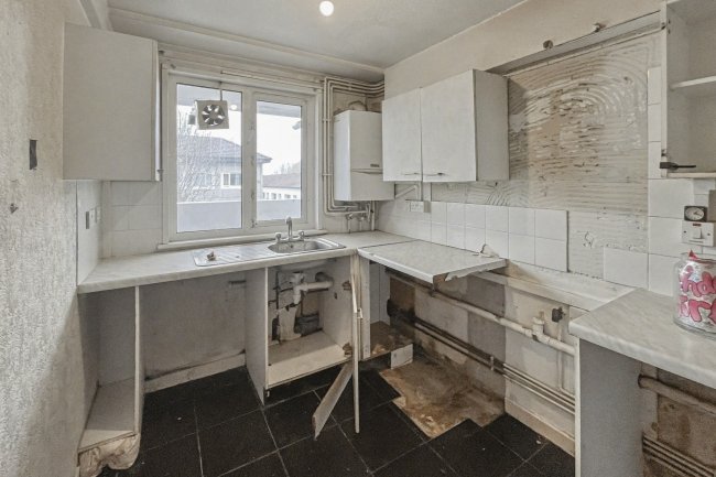 64 Raccoon Way, Hounslow, Middlesex, TW4 7PJ 1