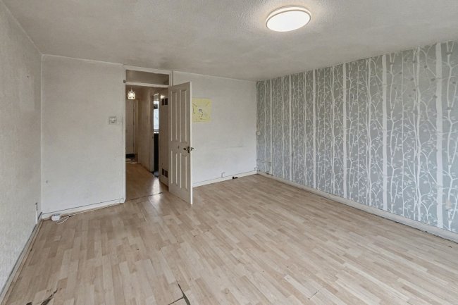 64 Raccoon Way, Hounslow, Middlesex, TW4 7PJ 1