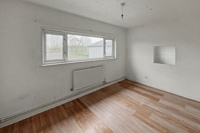 49 Raccoon Way, Hounslow, Middlesex, TW4 7PL 2