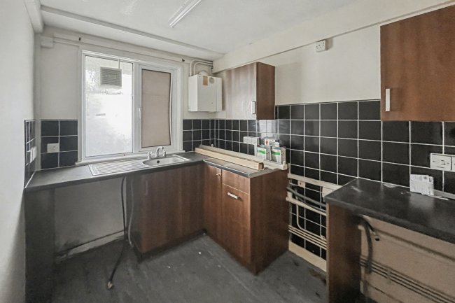 49 Raccoon Way, Hounslow, Middlesex, TW4 7PL 2