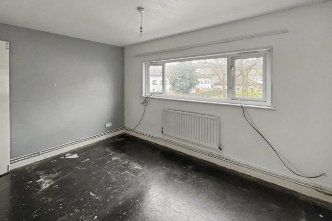 41 Raccoon Way, Hounslow, Middlesex, TW4 7PL 3