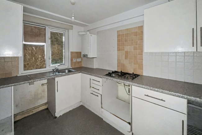 41 Raccoon Way, Hounslow, Middlesex, TW4 7PL 3