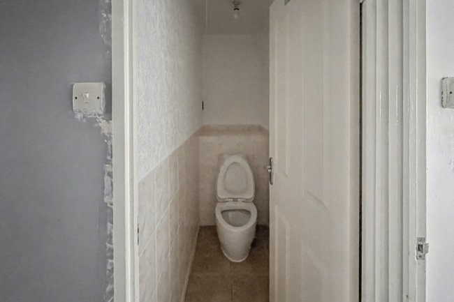 41 Raccoon Way, Hounslow, Middlesex, TW4 7PL 3