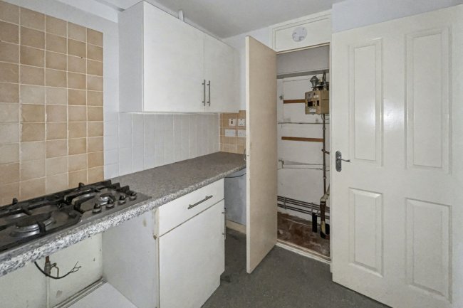 41 Raccoon Way, Hounslow, Middlesex, TW4 7PL 3