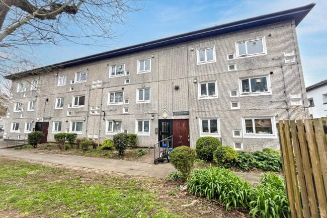 57 Squirrel Close, Hounslow, Middlesex, TW4 7NU 10