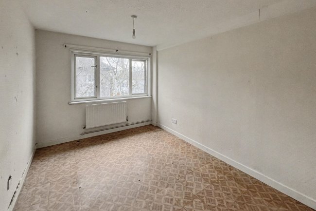 57 Squirrel Close, Hounslow, Middlesex, TW4 7NU 10