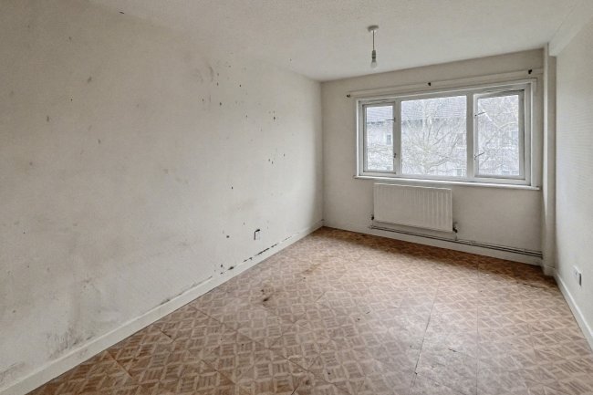 57 Squirrel Close, Hounslow, Middlesex, TW4 7NU 10