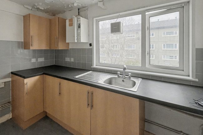 57 Squirrel Close, Hounslow, Middlesex, TW4 7NU 10