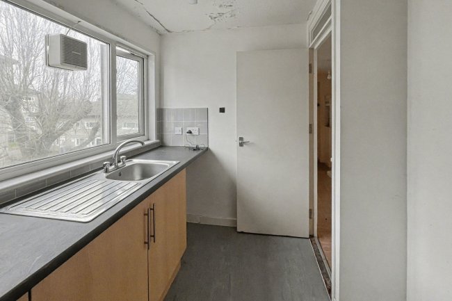 57 Squirrel Close, Hounslow, Middlesex, TW4 7NU 10
