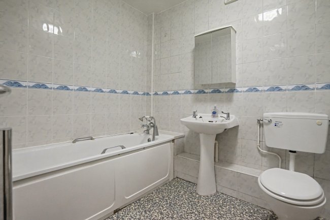 7 Millstone Mews, South Darenth, Dartford, Kent, DA4 9HT 3