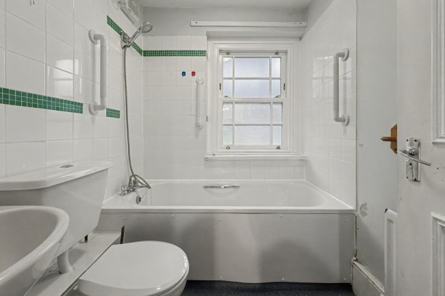 260A Dalston Lane, Hackney, London, E8 1JG 6