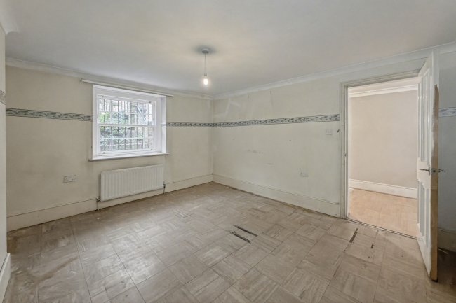 260A Dalston Lane, Hackney, London, E8 1JG 6