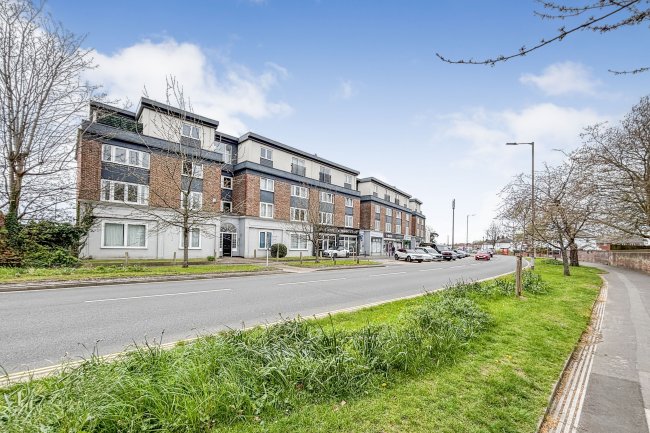Units 1-8 Walberant Buildings, Copnor Road, Portsmouth, PO3 5LB 3