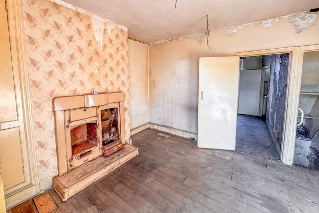 18 Nether Road, Ecclesfield, Sheffield, South Yorkshire, S35 9XT 4