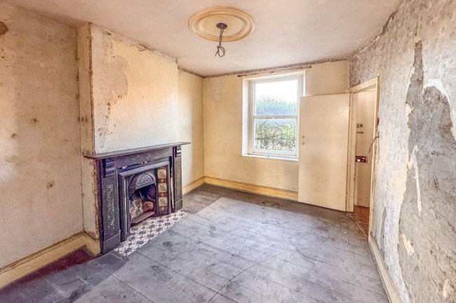 18 Nether Road, Ecclesfield, Sheffield, South Yorkshire, S35 9XT 4