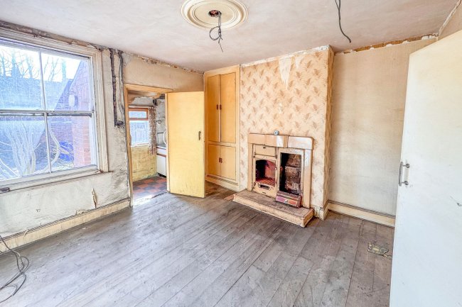 18 Nether Road, Ecclesfield, Sheffield, South Yorkshire, S35 9XT 4