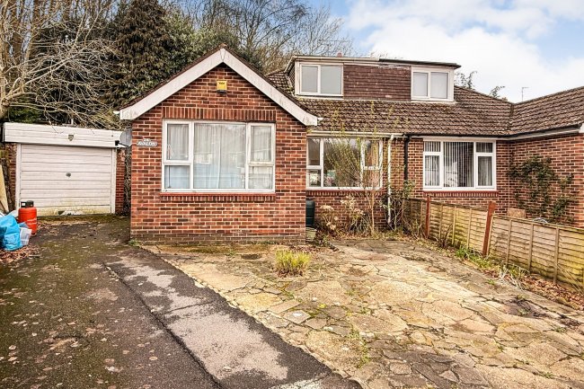 26 Hinton Crescent, Thornhill, Southampton, Hampshire, SO19 6GT 4