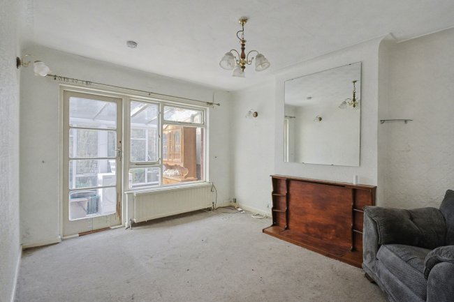 26 Hinton Crescent, Thornhill, Southampton, Hampshire, SO19 6GT 4