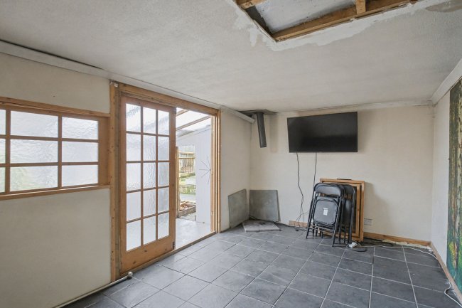 26 Hinton Crescent, Thornhill, Southampton, Hampshire, SO19 6GT 4