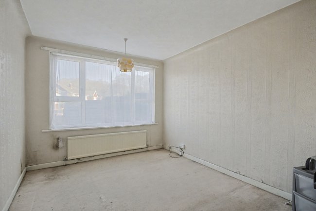 26 Hinton Crescent, Thornhill, Southampton, Hampshire, SO19 6GT 4