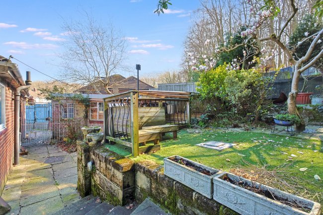 26 Hinton Crescent, Thornhill, Southampton, Hampshire, SO19 6GT 4