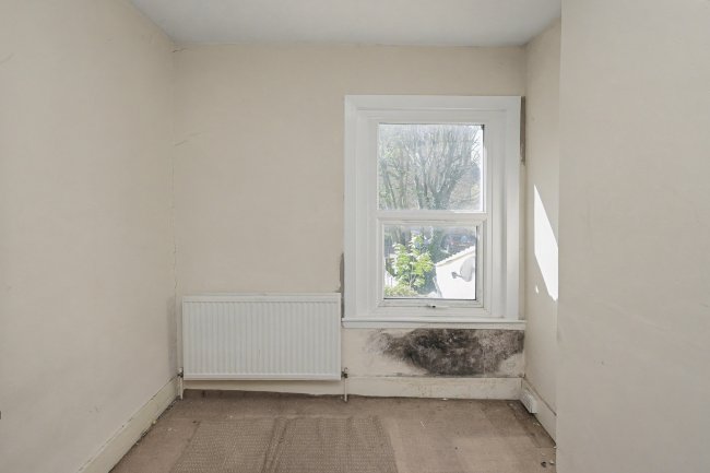 31 Garfield Road, Enfield, London, EN3 4RP 9