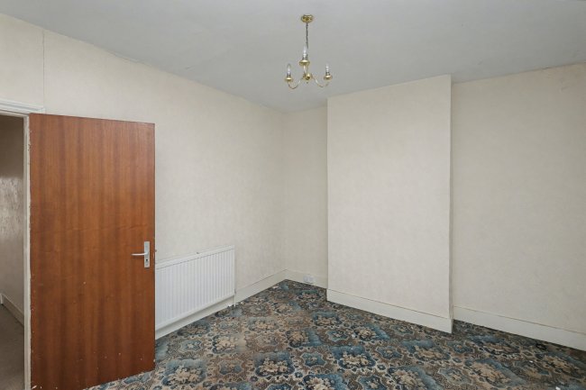 31 Garfield Road, Enfield, London, EN3 4RP 9