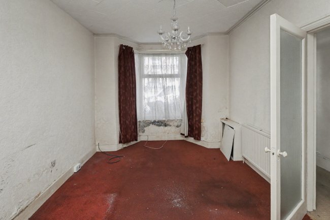 31 Garfield Road, Enfield, London, EN3 4RP 9