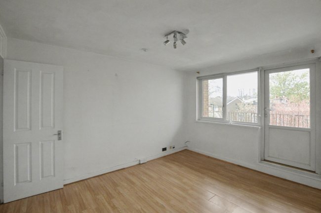 11 Bath Close, Peckham, London, SE15 2JP 10