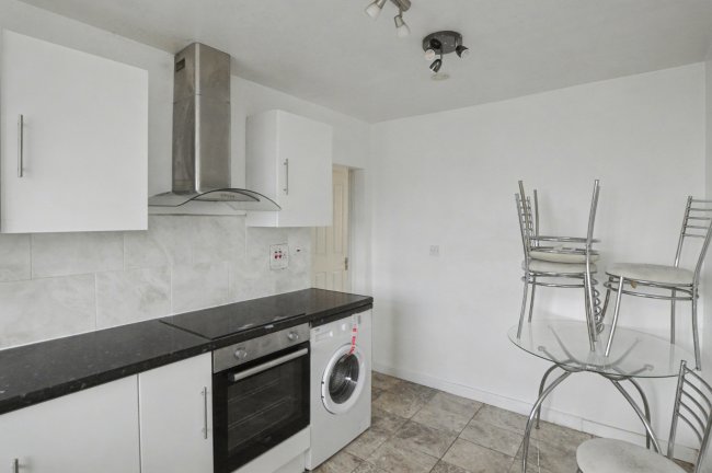 11 Bath Close, Peckham, London, SE15 2JP 10