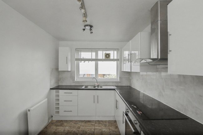 11 Bath Close, Peckham, London, SE15 2JP 10