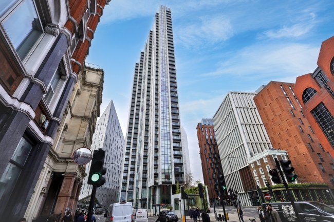 Flat 2105, Atlas Building, 145 City Road, London, EC1V 1AY 1