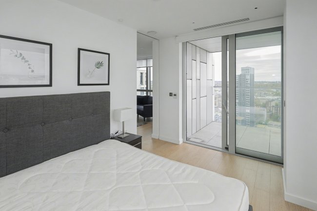 Flat 2105, Atlas Building, 145 City Road, London, EC1V 1AY 1