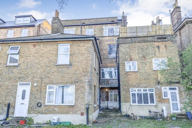 Flat  6 Lynton Court, 115 Anerley Road, London, SE20 8AN 10