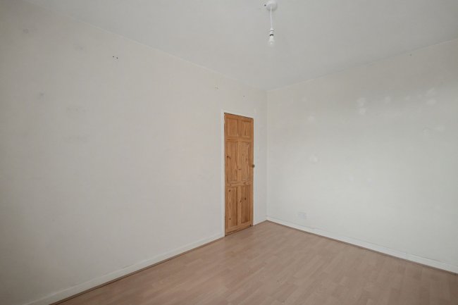 84 Parham Road, Gosport, PO12 4UE 3