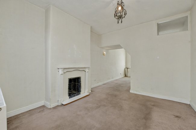 15 Surrey Street, Crewe, CW1 4AB 6