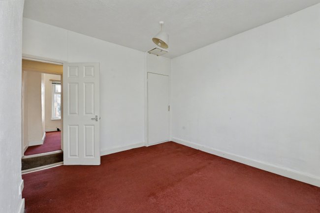 15 Surrey Street, Crewe, CW1 4AB 6