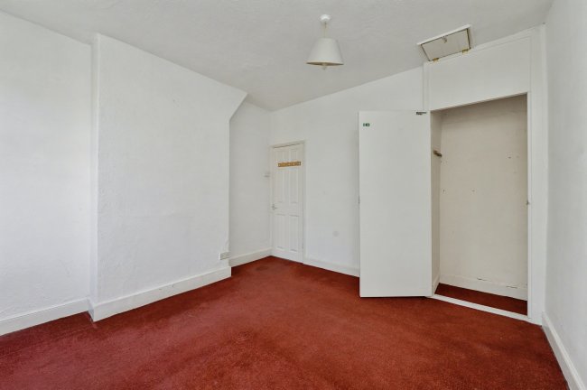 15 Surrey Street, Crewe, CW1 4AB 6