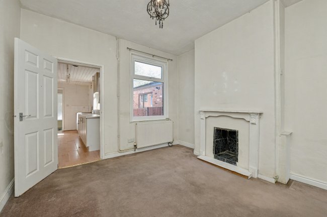 15 Surrey Street, Crewe, CW1 4AB 6