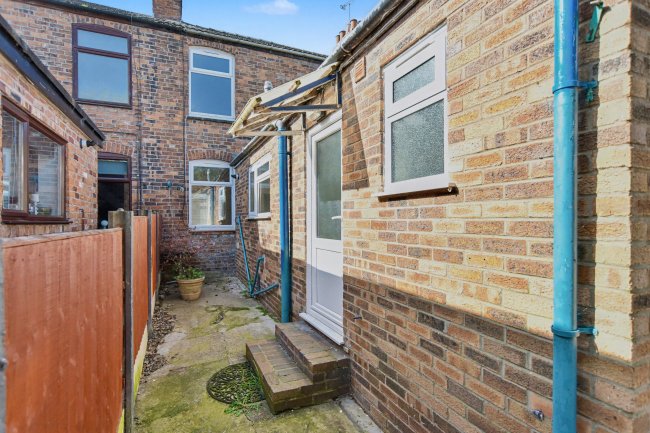 15 Surrey Street, Crewe, CW1 4AB 6