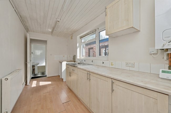 15 Surrey Street, Crewe, CW1 4AB 6