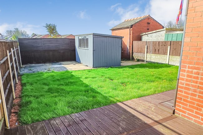 4 Walnut Avenue, Wigan WN1 3XE 2