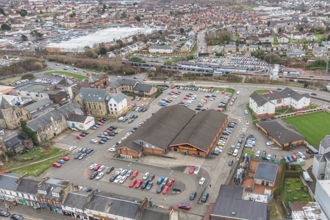 Farmfoods, 8 Manse Place, Airdrie, Scotland, ML6 0AN 7