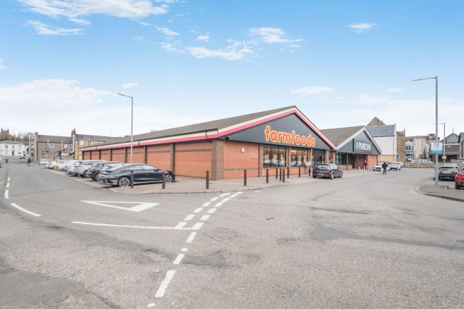 Farmfoods, 8 Manse Place, Airdrie, Scotland, ML6 0AN 7