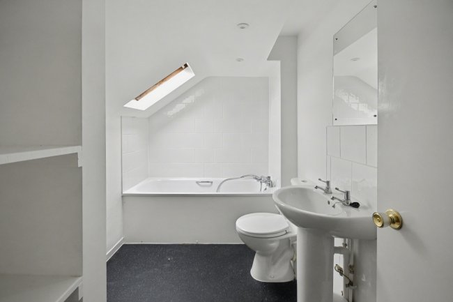 Flats 1 - 5 and land rear of, 62 Okehampton Road, Exeter, EX4 1EP 1