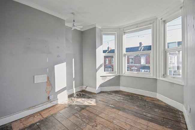 Flats 1 - 5 and land rear of, 62 Okehampton Road, Exeter, EX4 1EP 1