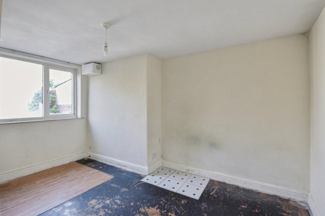 Flats 1 - 5 and land rear of, 62 Okehampton Road, Exeter, EX4 1EP 1