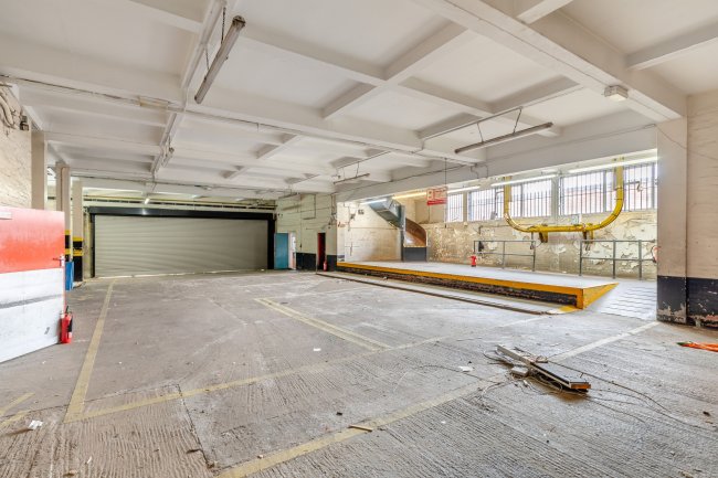 1 Lancaster Road, Hinckley, Leicestershire, LE10 0AW 2