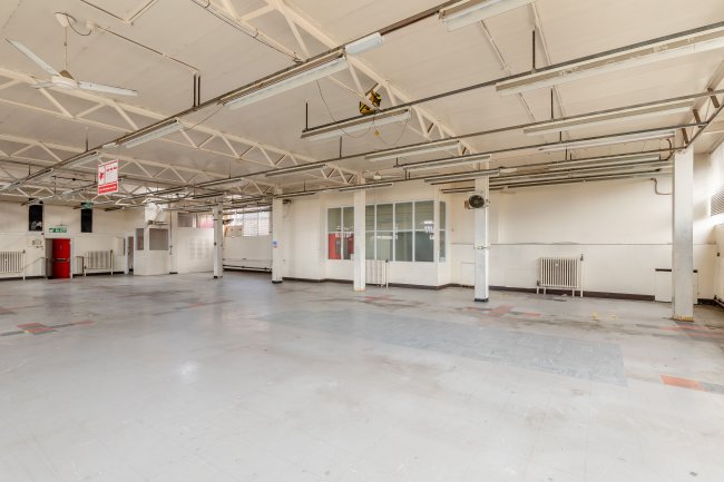 1 Lancaster Road, Hinckley, Leicestershire, LE10 0AW 2